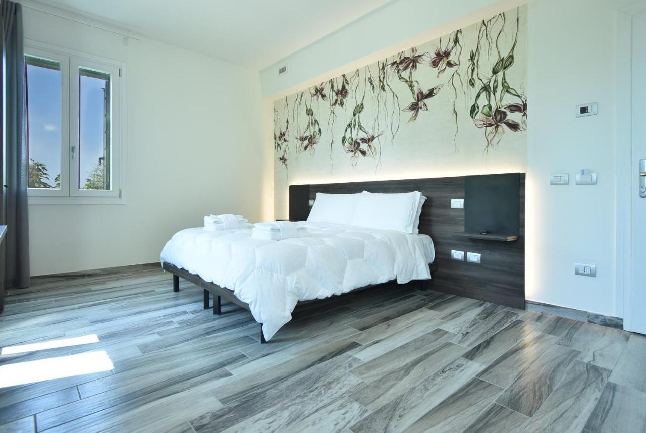 Royal Garden Luxury Rooms Padwa Zewnętrze zdjęcie